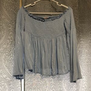 Off the shoulder cop top